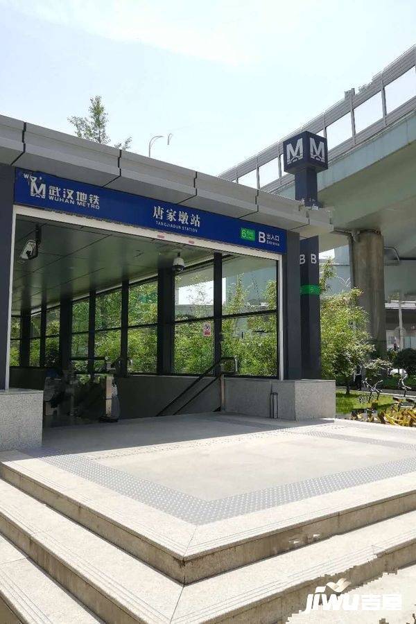 周边唐家墩地铁站