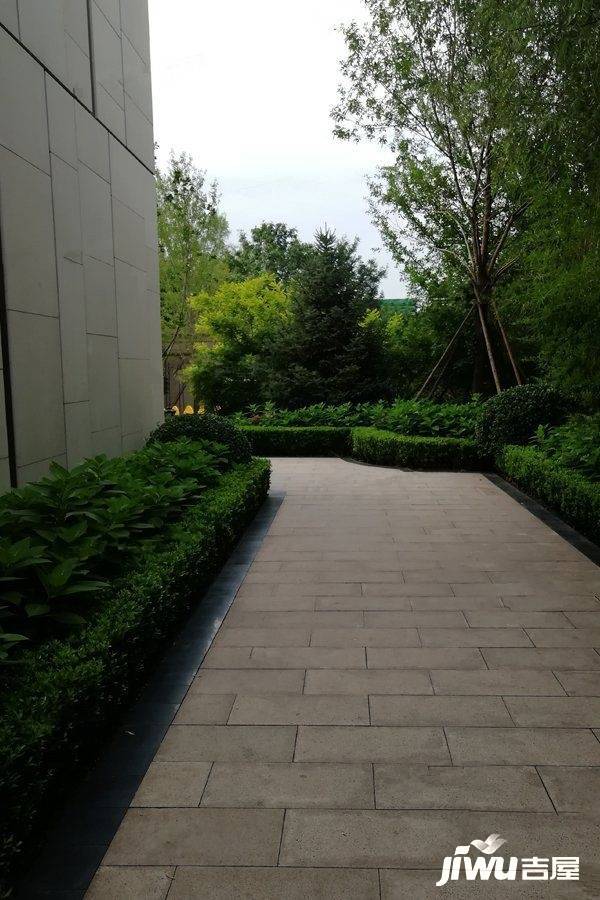 太原尖草坪兴华街融创外滩公馆外景图\/效果图