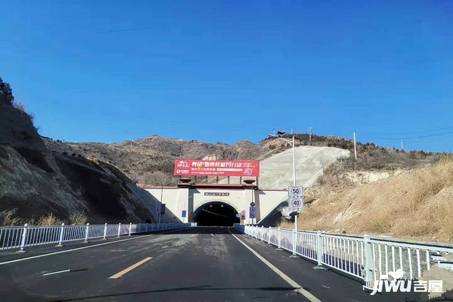 西山隧道位于北京市海淀区北部,全长4公里.