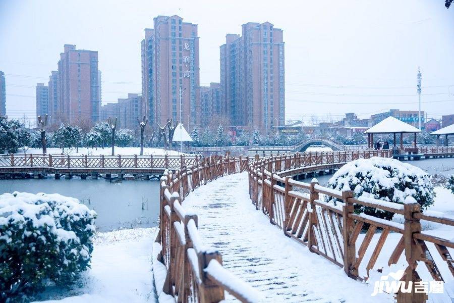 龙润湾实景图图片