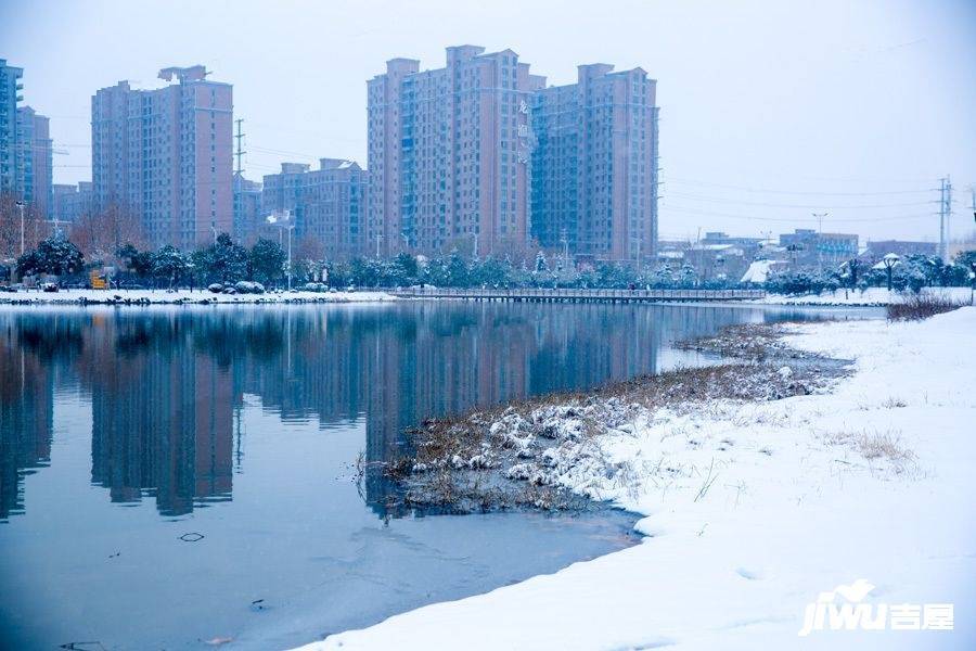 龙润湾实景图图片