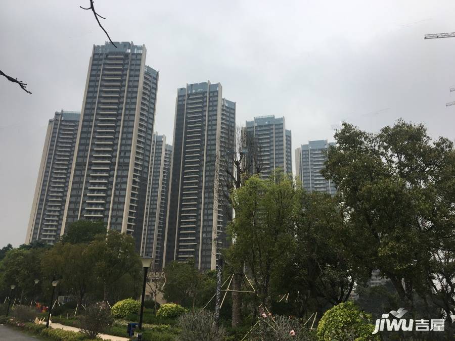 龙光玖龙台实景图图片