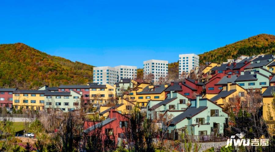 万科松花湖国际度假区四季小镇实景图图片