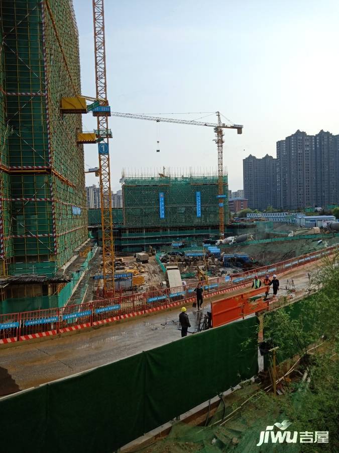 龙湖新壹城实景图图片