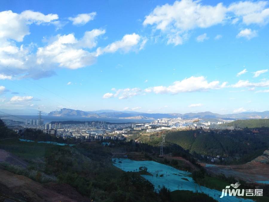 大理十畝实景图图片