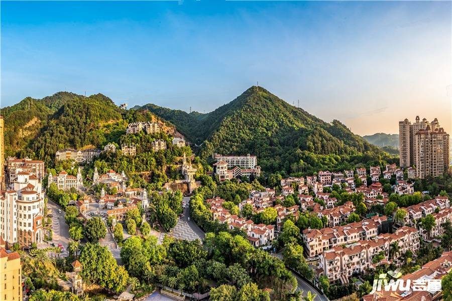 客天下山湖里实景图图片