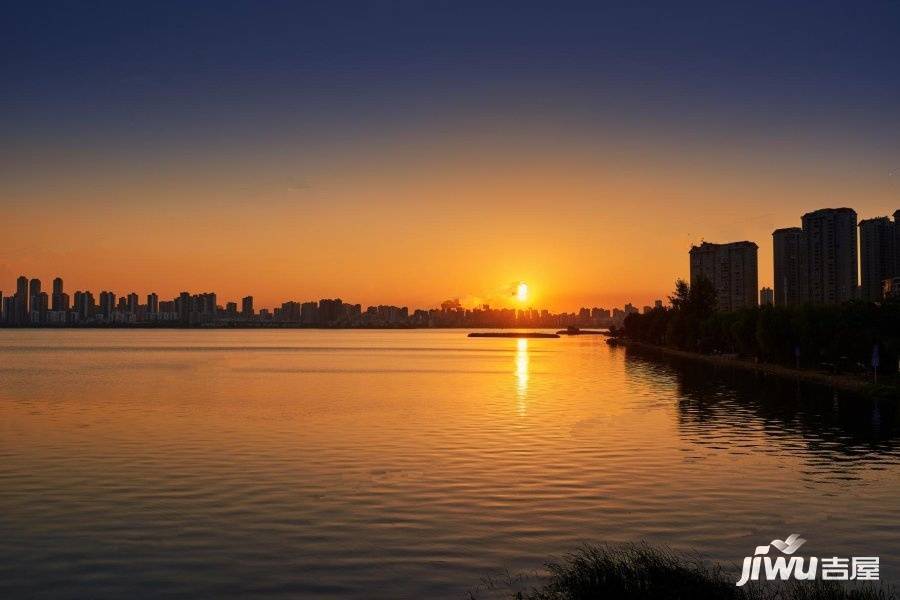 城投瀚城璞岸实景图图片