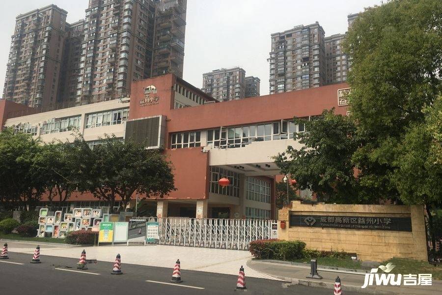 中建天府公馆配套图18