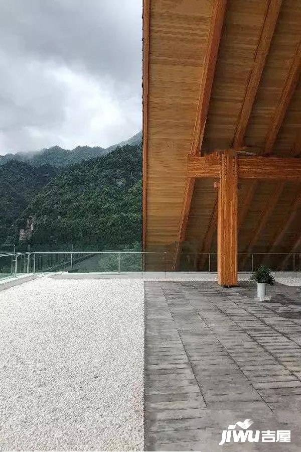 中建雲山小镇实景图图片