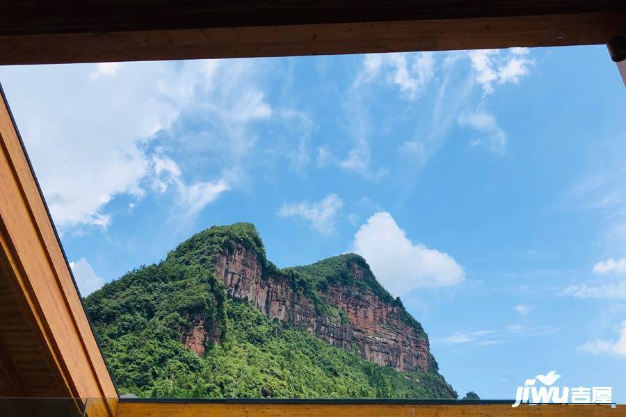 中建雲山小镇实景图图片