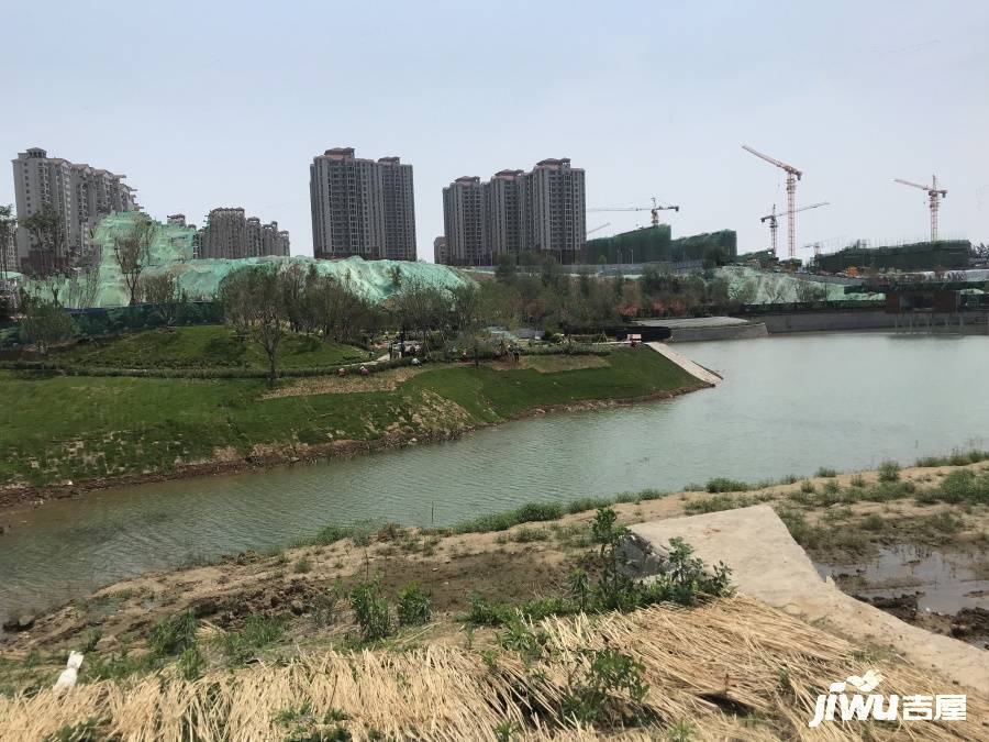 金地浅山艺境玺湖实景图图片