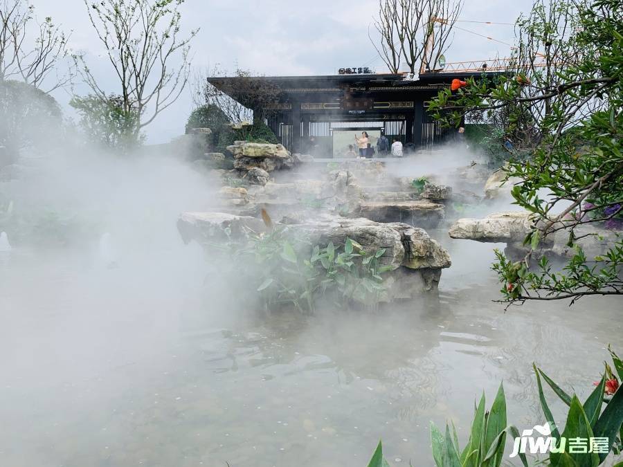 蓝光雍锦湾实景图图片