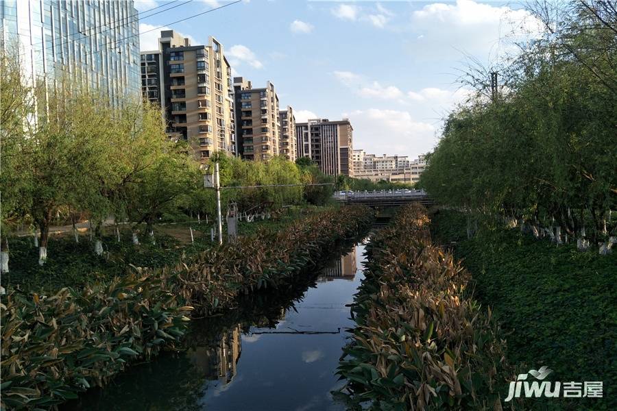 南悦城鲸彩广场实景图31