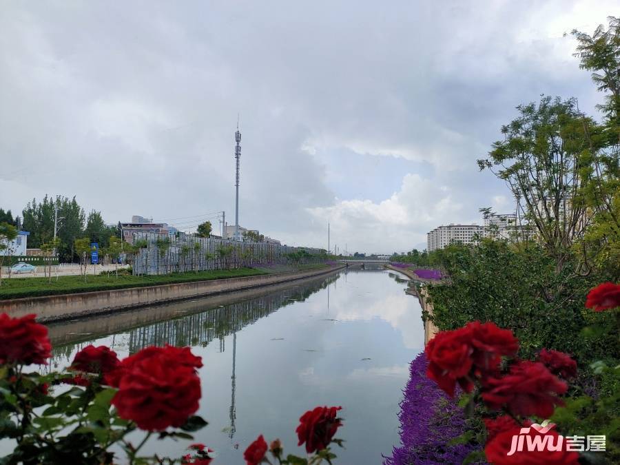 万科翡翠滨江江上实景图图片