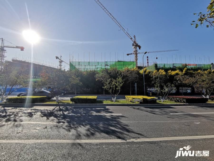 鸿泰城市广场实景图图片