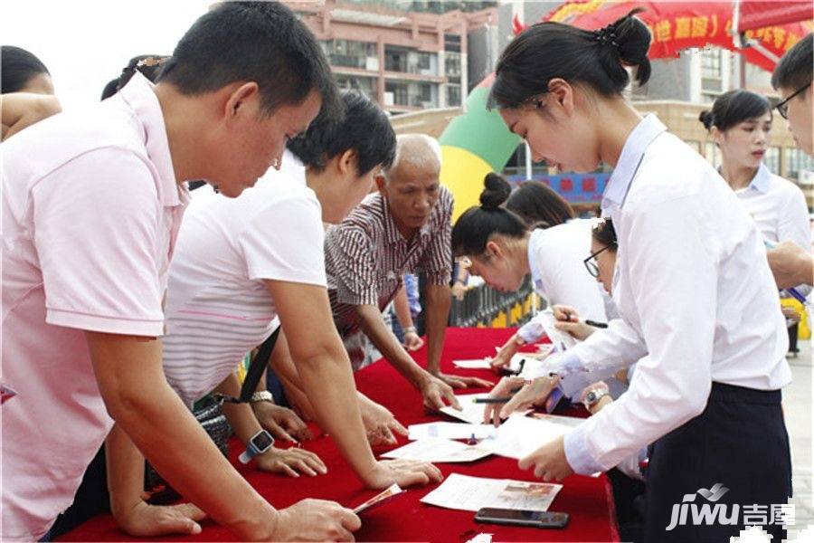 盛世嘉园售楼处图片