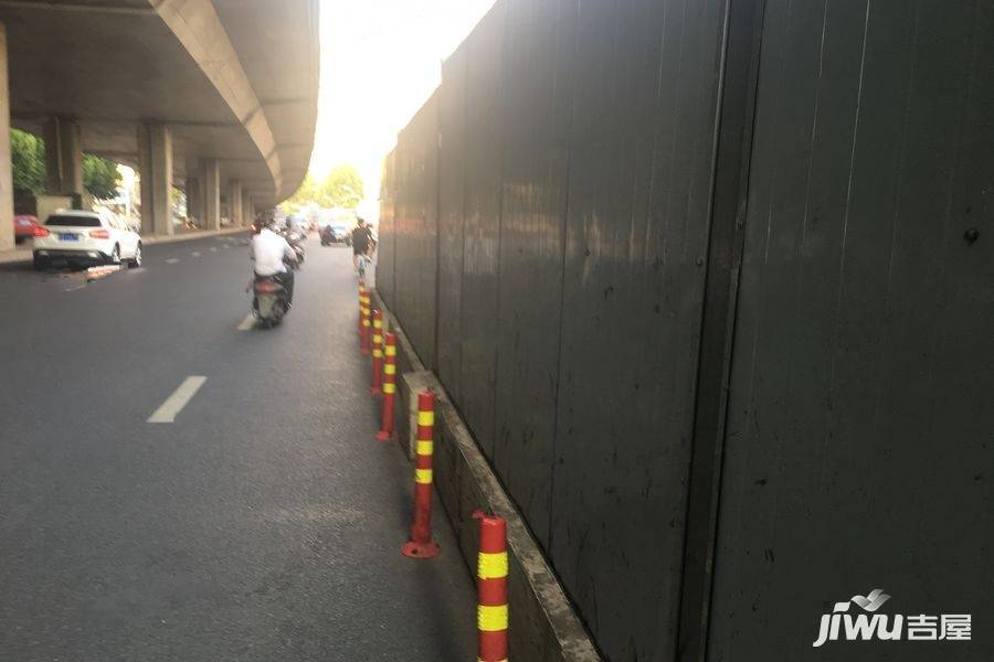 城投鸿锦里实景图图片