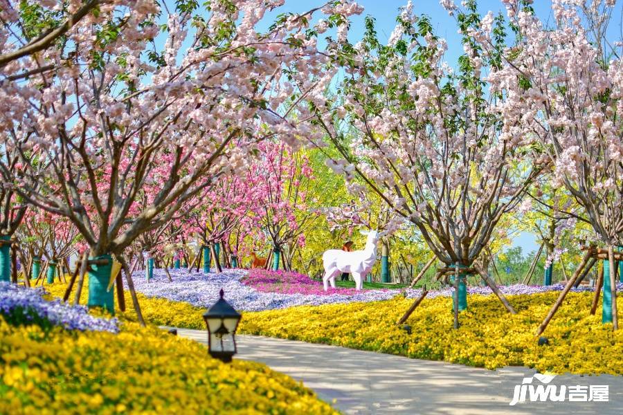 西安恒大文化旅游城实景图图片