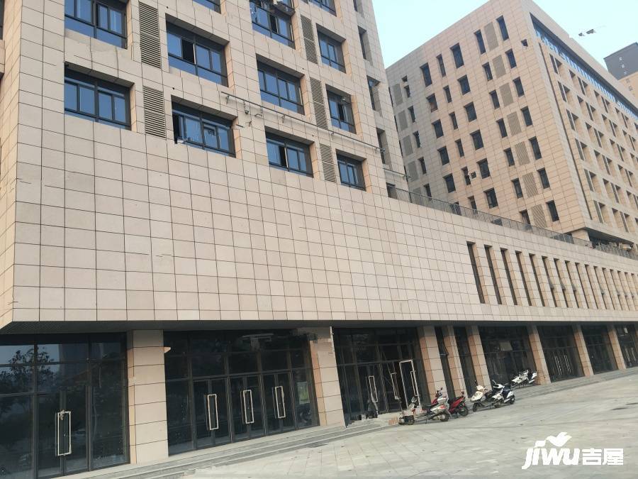 中国铁建青秀城实景图图片