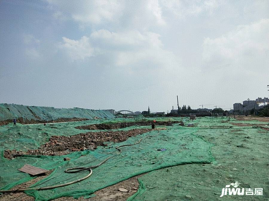 绿地超级城市实景图图片