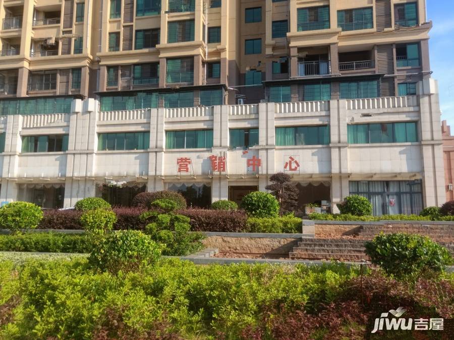 中国铁建金色蓝庭实景图图片