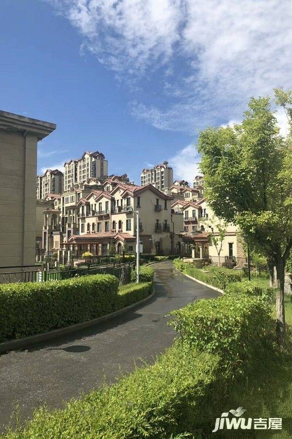 百商联排住宅实景图图片