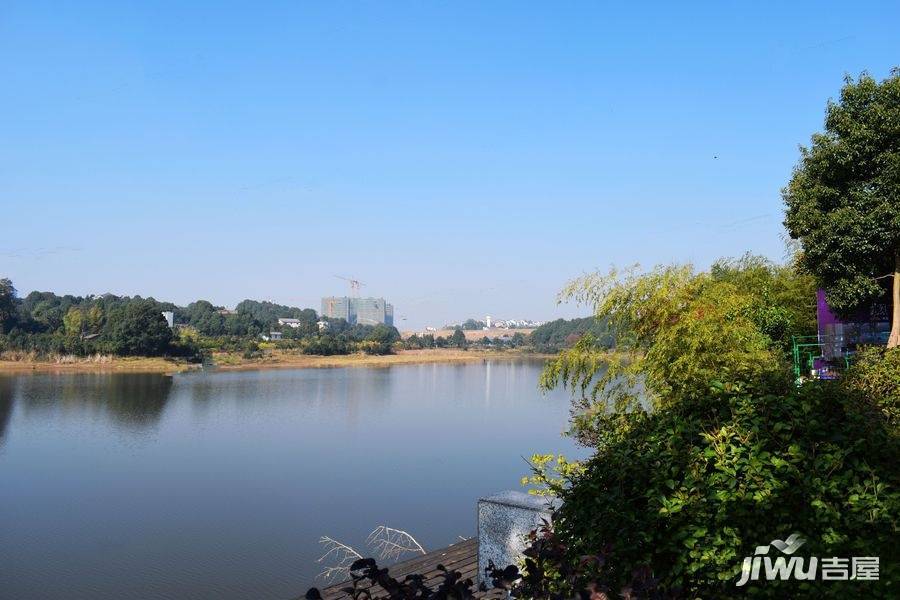 海航通航空港城一期实景图图片