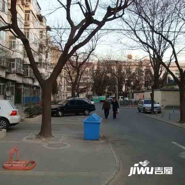 团结湖中路北一条实景图图片