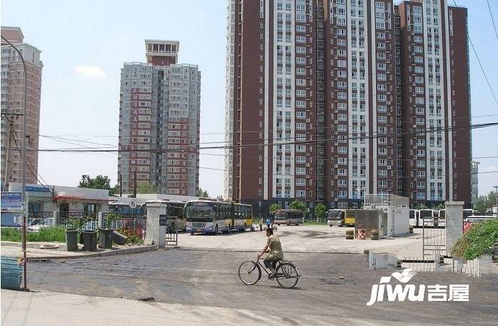 晓月中路实景图图片