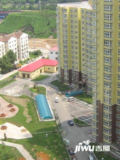 晓月中路实景图图片