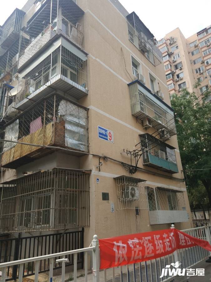 团结湖中路北一条实景图图片