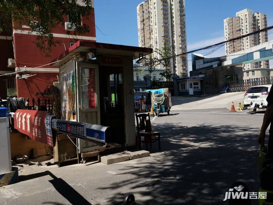 西罗园四区实景图图片