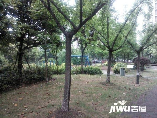 万科假日风景实景图图片