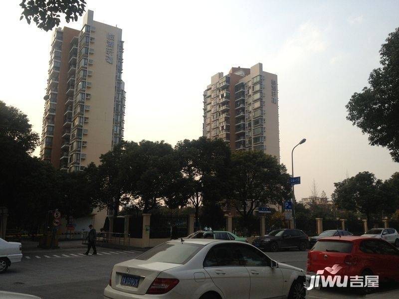 万科假日风景实景图图片