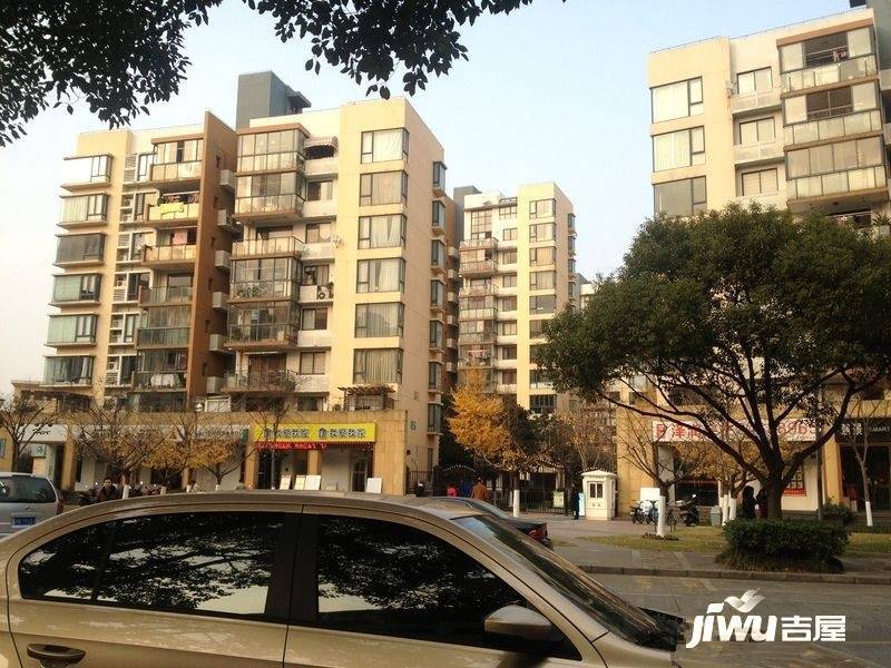 万科假日风景实景图图片