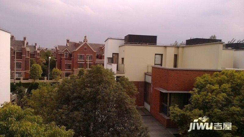 西郊林茵湖畔西区别墅实景图图片