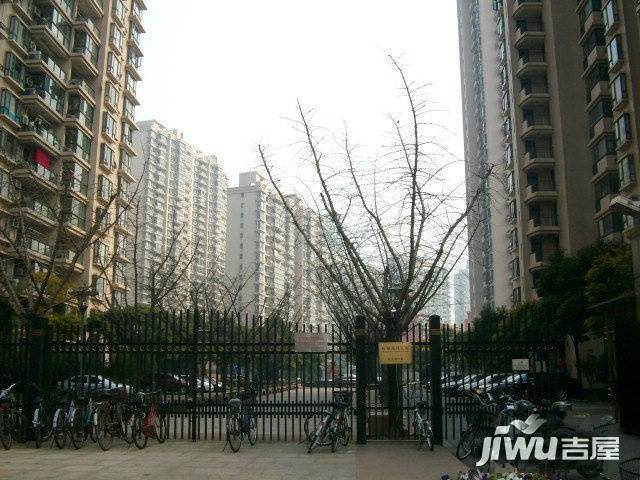 虹桥万博花园实景图图片
