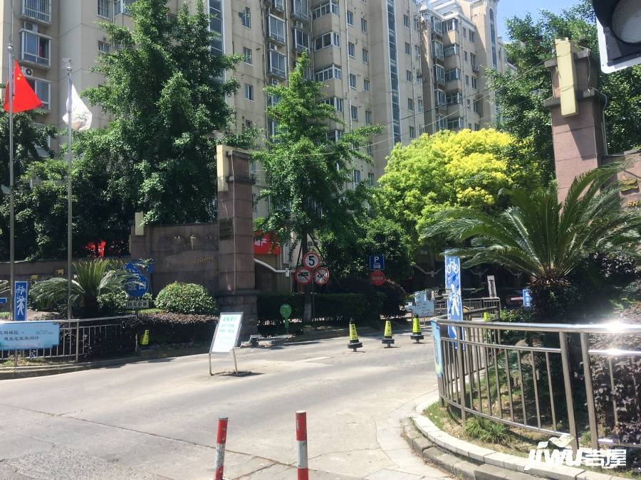 上海春城三期实景图图片