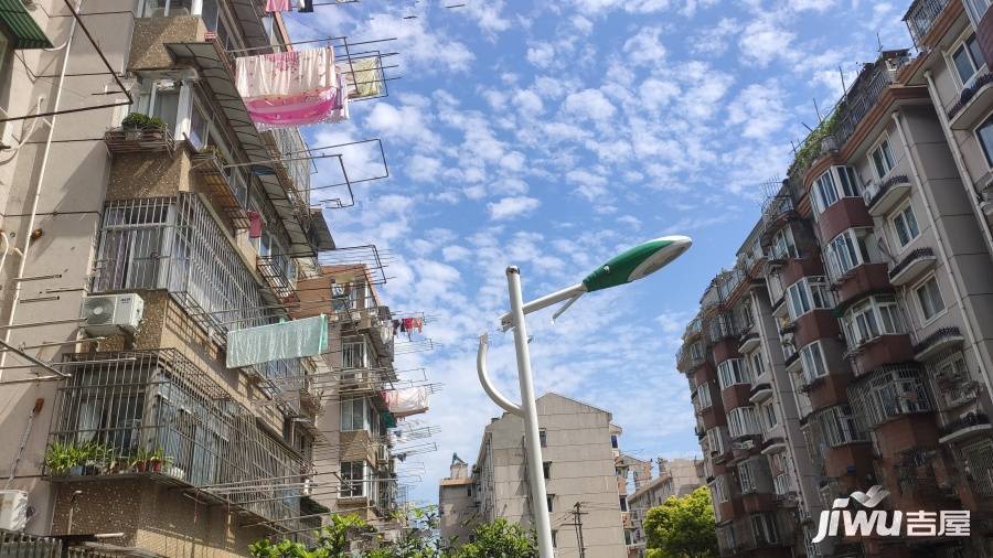宝城一村实景图图片