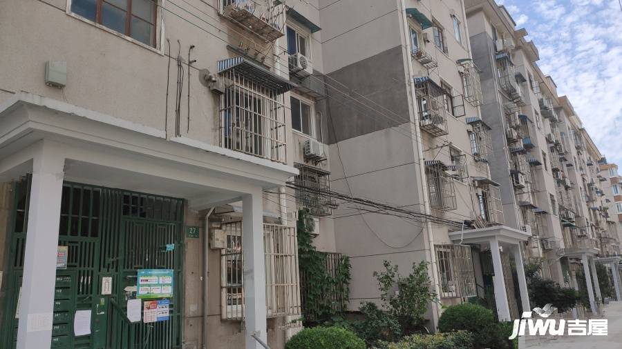 宝城一村实景图图片