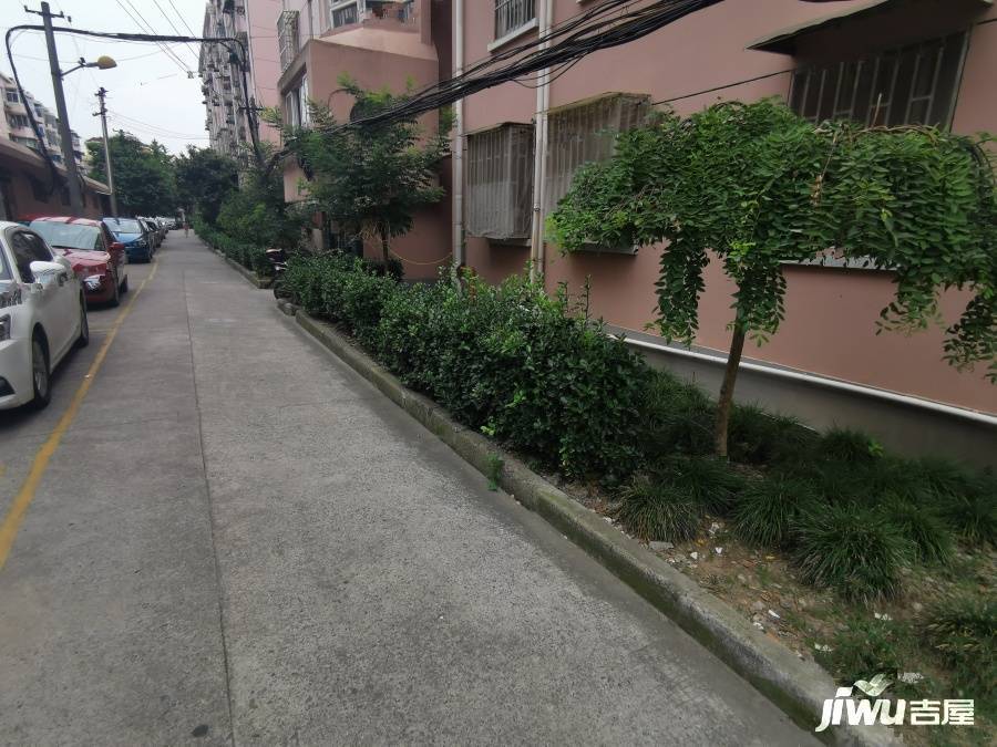 凌兆九村实景图图片