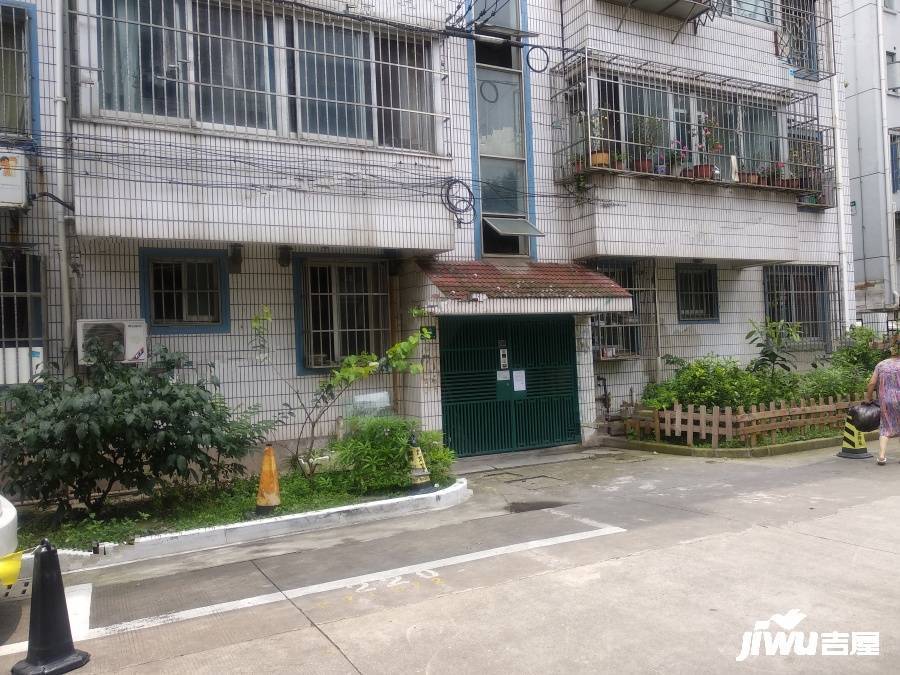 川沙桃园新村实景图图片