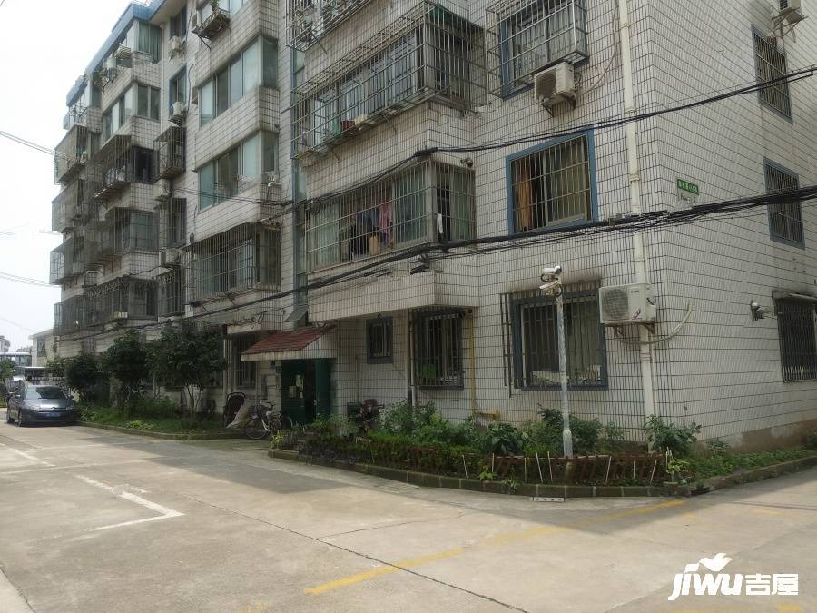 川沙桃园新村实景图图片