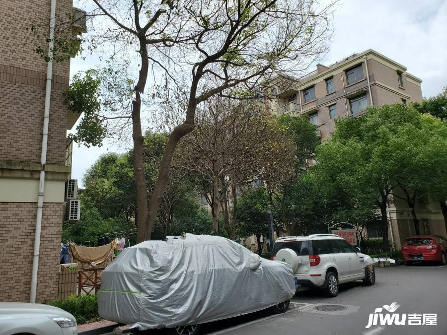 贝越高行馨苑实景图图片