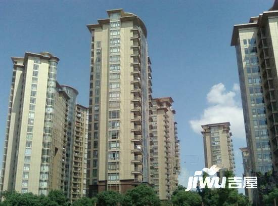 中茵皇冠实景图图片
