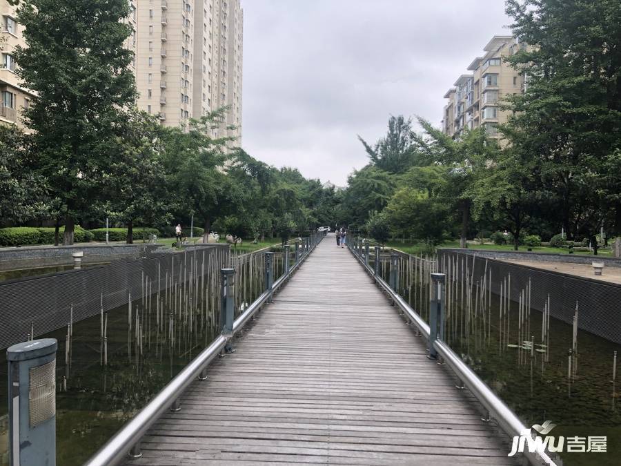 都市花园实景图图片