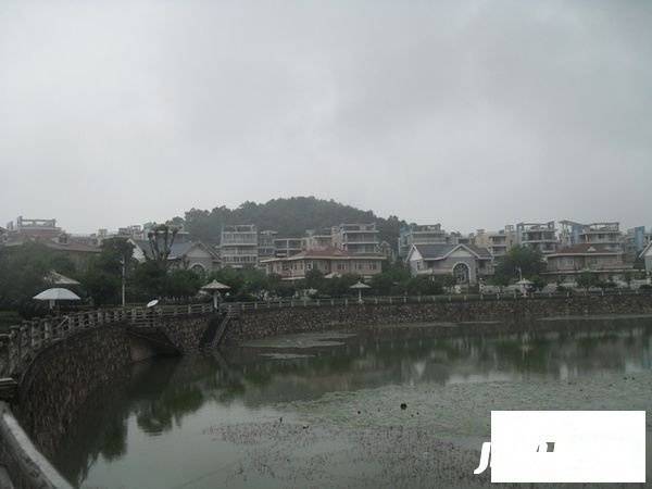 同升湖山庄实景图图片