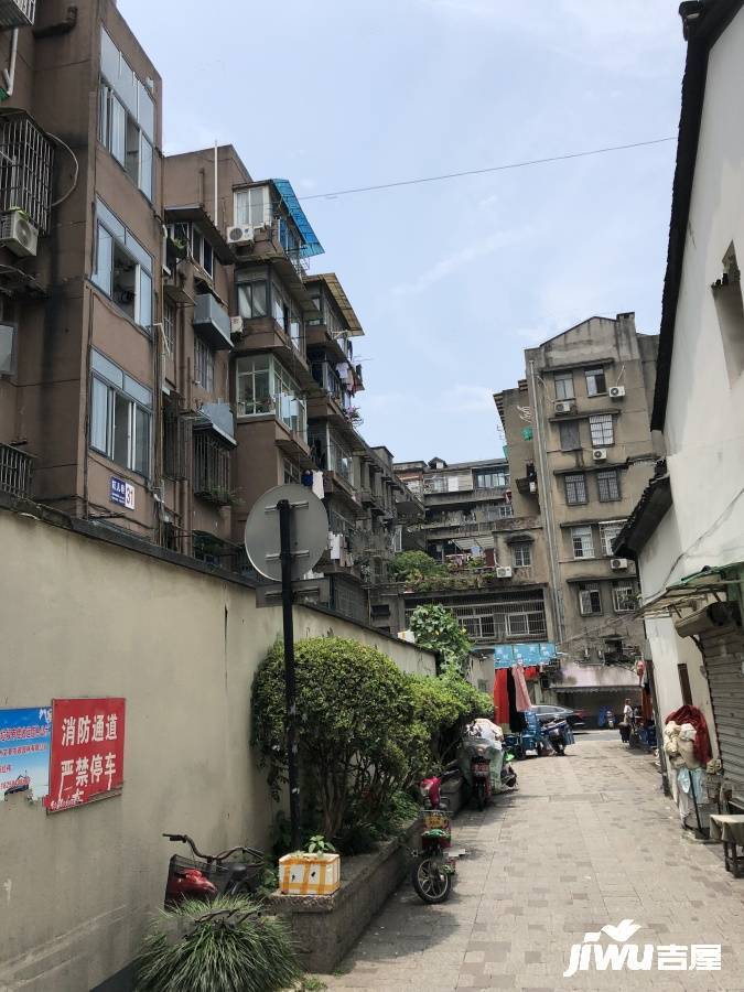 缸儿巷实景图图片