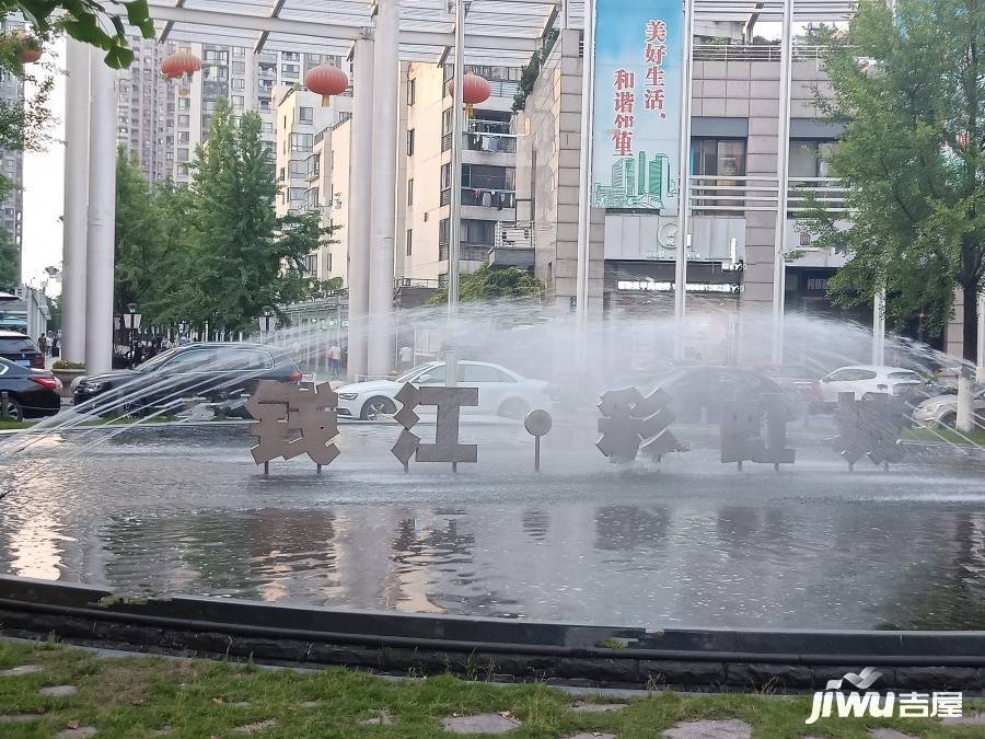 彩虹城实景图图片