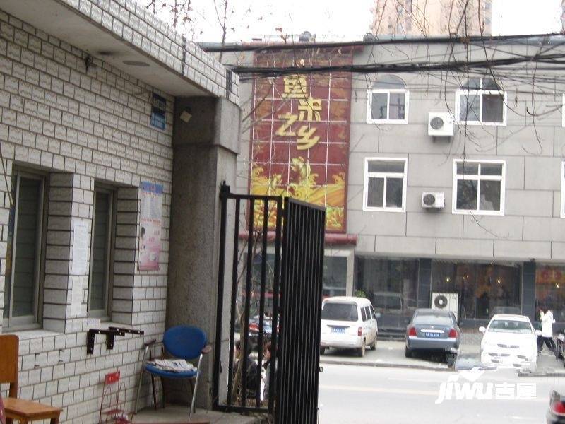 湖北省艺术学校宿舍实景图图片
